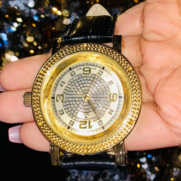 Real Diamond bezel watch custom made for men take elegant style to a new level - Picture 10 of 10